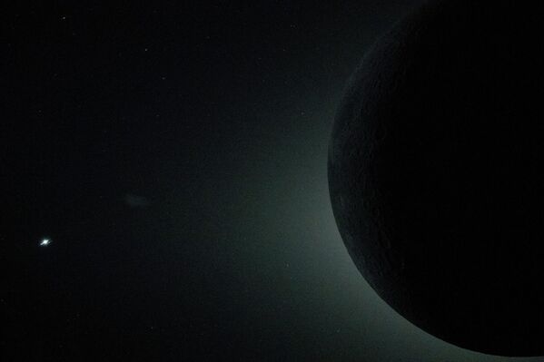 Виды Земли с борта космического корабля "Орион", летящего к Луне - 10 потрясающих снимков