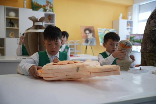 Тысячи школьников и один важный разговор о будущем Тысячи школьников и один важный разговор о будущем