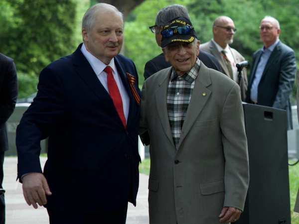 81 год назад произошла историческая встреча на Эльбе