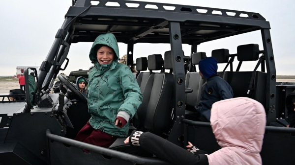 Более 15 тысяч казахстанцев посетили воинские части в День открытых дверей