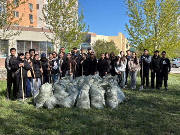 Волонтёры вышли на благоустройство памятных мест