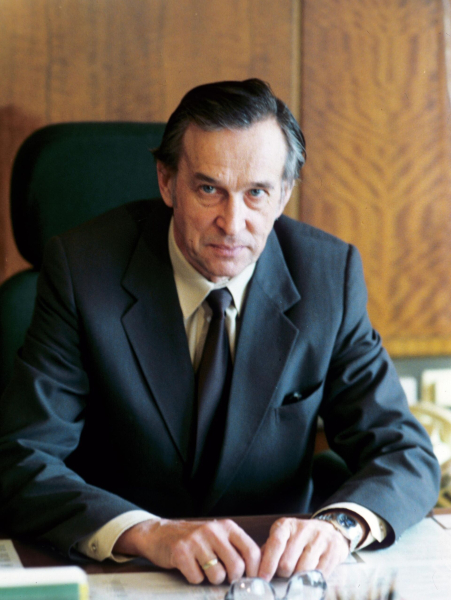 Мемориальную доску к 100-летию главы агентства "Новости" Фалина открыли в Москве Мемориальную доску к 100-летию главы агентства "Новости" Фалина открыли в Москве