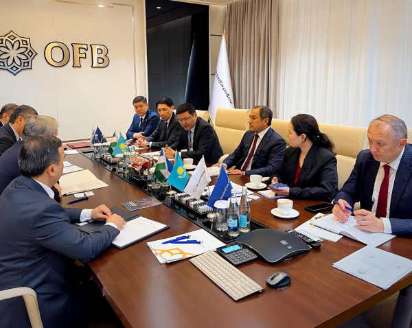 Казахстан подписал соглашение о сотрудничестве с четырьмя узбекскими банками  