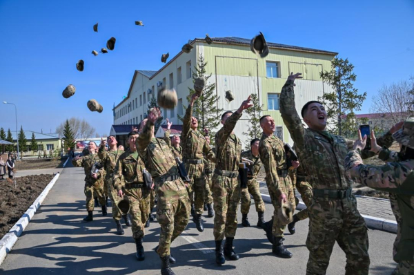 От срочной службы к контракту: выбор 20 солдат в Астане
