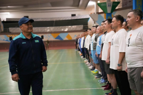 От приказов к делу: генералы прошли физиспытание