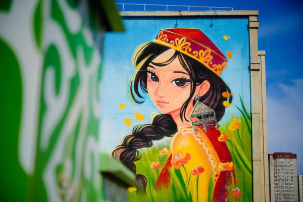 Новый мурал украсил район Сарайшык в Астане