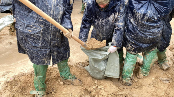 Нацгвардия МВД ликвидировала последствия непогоды в Жанаозене