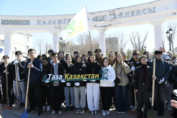 &laquo;Таза аула&raquo;: 40 тысяч человек вышли на уборку столицы