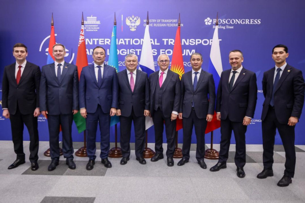 Казахстан и Россия подписали меморандум о сотрудничестве в области беспилотного транспорта