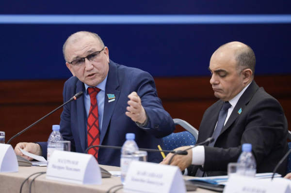 Львиная доля мошеннических звонков совершается через WhatsApp - Генпрокуратура Казахстана