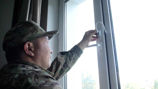 Открытые окна &mdash; скрытая угроза для детей