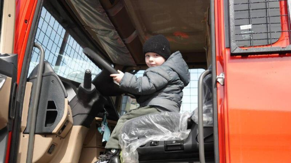 Акмолинская область получила новую противопожарную технику для лесных хозяйств Акмолинская область получила новую противопожарную технику для лесных хозяйств