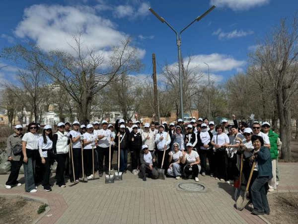 Балхаш отметил 89-летие масштабной экологической акцией