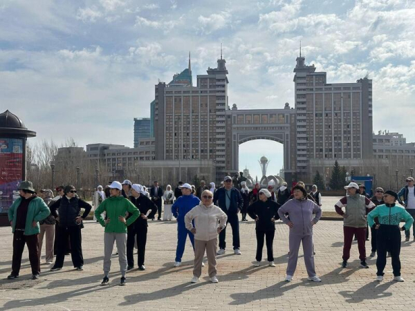 &laquo;Денсаулық &ndash; зор байлық&raquo;: в Астане пенсионеры провели оздоровительный флешмоб