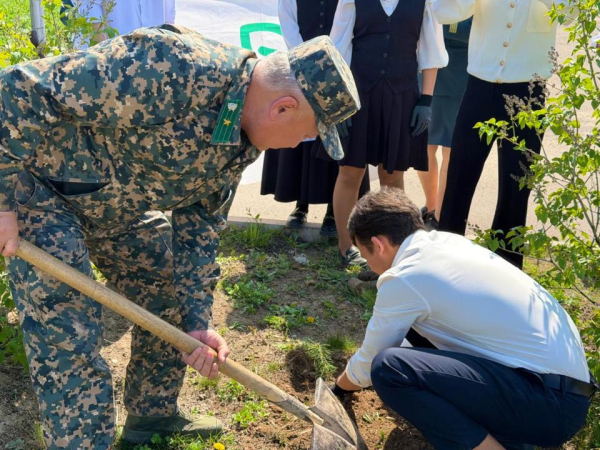 Экологическая акция &laquo;Одно дерево &ndash; вклад в будущее&raquo; прошла в Алматы