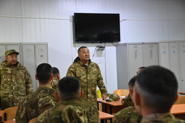 Генштаб проверил условия службы солдат в восточных гарнизонах Генштаб проверил условия службы солдат в восточных гарнизонах