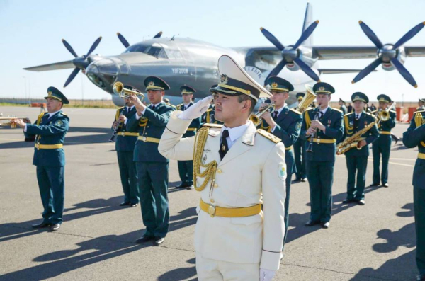 Почти 2000 часов в небе: авиация Нацгвардии отмечает 34-летие Почти 2000 часов в небе: авиация Нацгвардии отмечает 34-летие