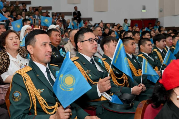 В Семее состоялось торжественное мероприятие, посвященное Дню защитника Отечества и Дню Победы