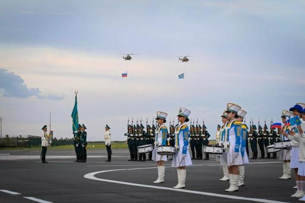 Владимир Путин прибыл в Казахстан с государственным визитом