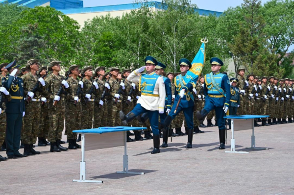 Более 4500 военнослужащих приняли присягу по всему Казахстану Более 4500 военнослужащих приняли присягу по всему Казахстану