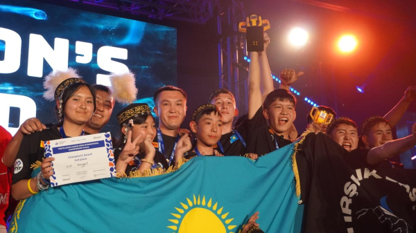 Школьники из Туркестанской области стали призёрами чемпионата по робототехнике