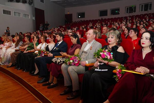 90 лет исполнилось русскому театру в Усть-Каменогорске
