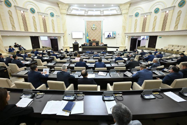 Казахстан запускает крупнейшую инвестиционную программу последних лет Казахстан запускает крупнейшую инвестиционную программу последних лет