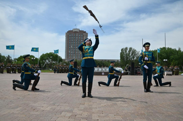 Более 4500 военнослужащих приняли присягу по всему Казахстану Более 4500 военнослужащих приняли присягу по всему Казахстану
