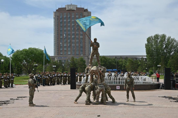 Более 4500 военнослужащих приняли присягу по всему Казахстану Более 4500 военнослужащих приняли присягу по всему Казахстану