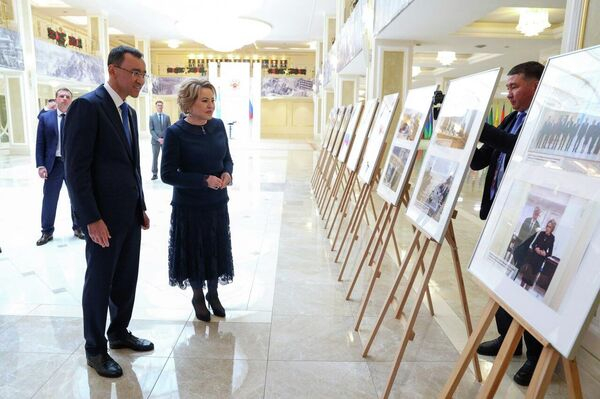 Орден Дружбы вручили спикеру сената Казахстана Маулену Ашимбаеву в России 