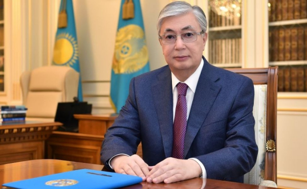 Токаев поздравил соотечественников с Днем защитника Отечества