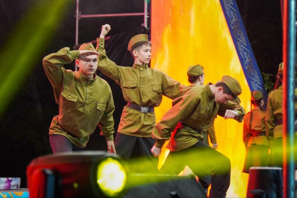 Аким ВКО принял участие в акции &laquo;Зажги свою свечу&raquo;