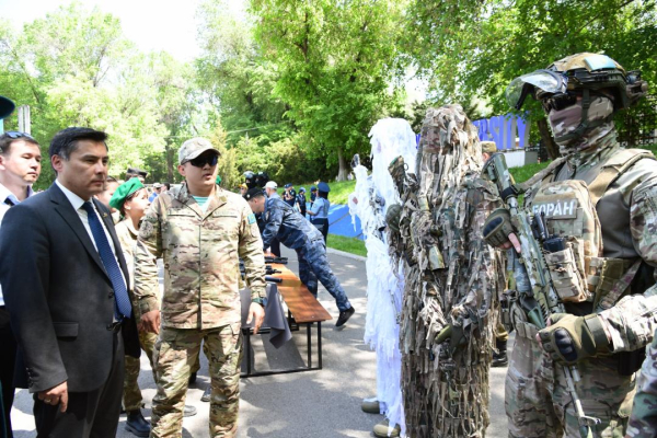 В Алматы прошли показательные выступления КНБ и полиции