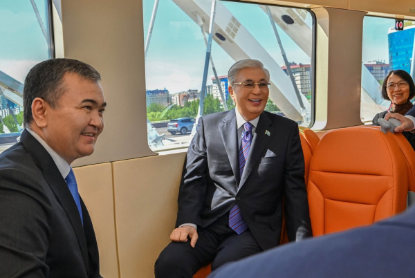 Токаев стал первым пассажиром Astana LRT