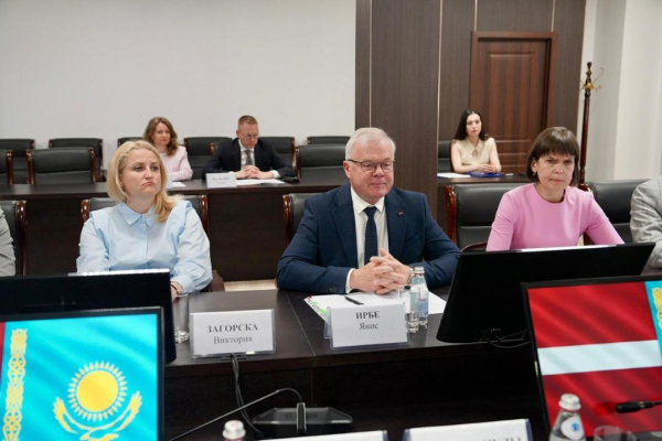 Казахстан открывает новые пути экспорта в Европу Казахстан открывает новые пути экспорта в Европу