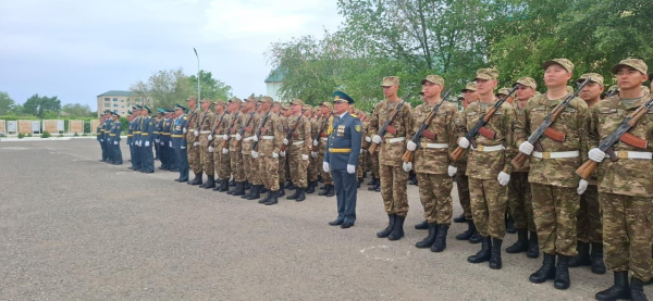 Более 300 новобранцев приняли военную присягу в ВКО