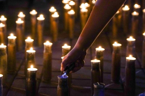 Аким ВКО принял участие в акции &laquo;Зажги свою свечу&raquo;