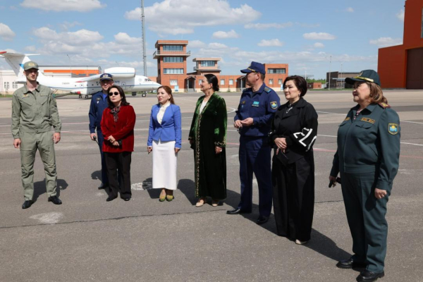 Светлана Айтбаева посетила авиабазу Национальной гвардии Светлана Айтбаева посетила авиабазу Национальной гвардии