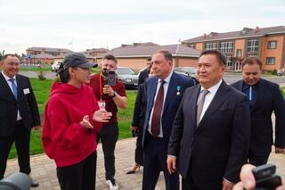 Реновация и дороги: продолжается развитие села Родина