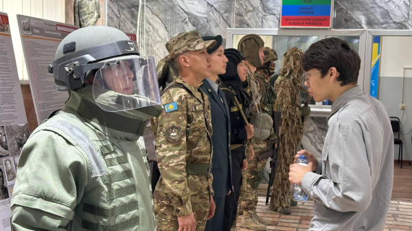 Более 3,5 тысяч школьников приняли участие в патриотической акции Минобороны Более 3,5 тысяч школьников приняли участие в патриотической акции Минобороны