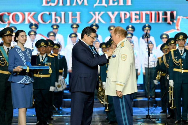 В Семее состоялось торжественное мероприятие, посвященное Дню защитника Отечества и Дню Победы