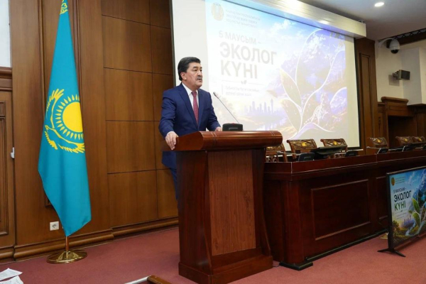 В Казахстане отметили День эколога