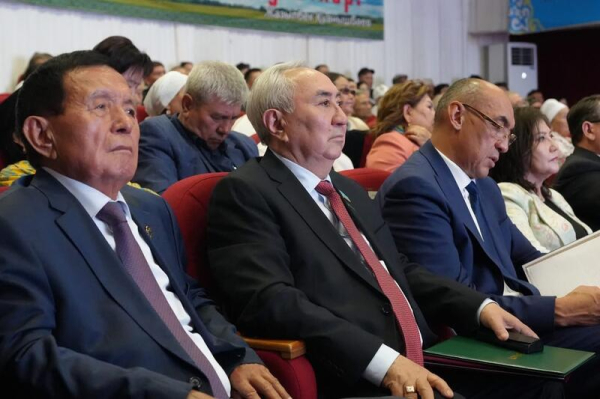 60-летие Мойынкумского района и 130-летие Жазылбека Куанышбаева отметили в Жамбылской области