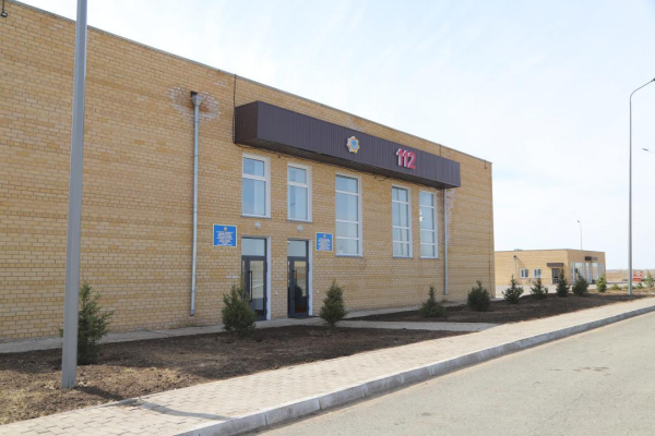 Сотрудники МЧС высадили около 4700 деревьев в рамках акции «Таза Қазақстан» Сотрудники МЧС высадили около 4700 деревьев в рамках акции «Таза Қазақстан»