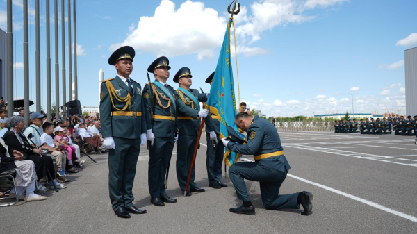 В Казахстане подготовили новых офицеров-магистров для МЧС В Казахстане подготовили новых офицеров-магистров для МЧС