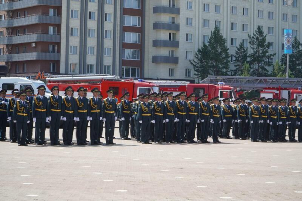 Дипломы вручили 94 выпускникам Академии гражданской защиты в Кокшетау Дипломы вручили 94 выпускникам Академии гражданской защиты в Кокшетау