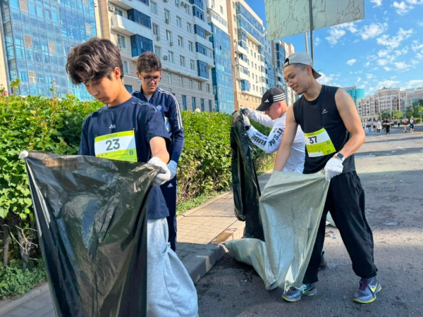 В Астане прошел плоггинг в поддержку акции «Таза Қазақстан» В Астане прошел плоггинг в поддержку акции «Таза Қазақстан»