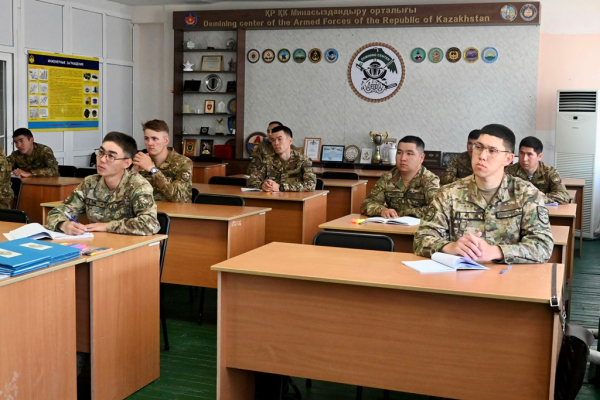 В Вооружённых Силах Казахстана прошёл курс по специализации офицеров, призванных из запаса В Вооружённых Силах Казахстана прошёл курс по специализации офицеров, призванных из запаса