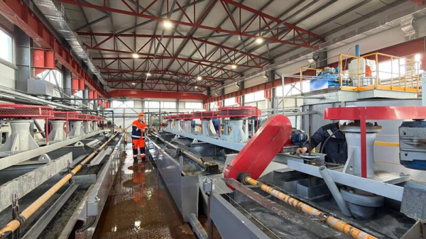 Золотоизвлекающую фабрику открыли в Астраханском районе
