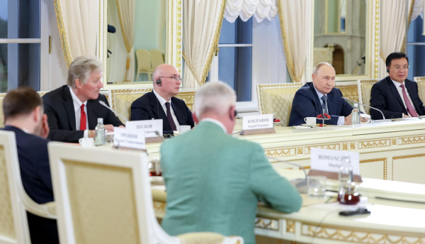 Украина в ЕС, стремление Трампа к урегулированию и обман НАТО - о чем говорил Путин